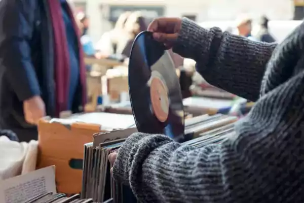 How to Add Parental Advisory Label on Music Albums